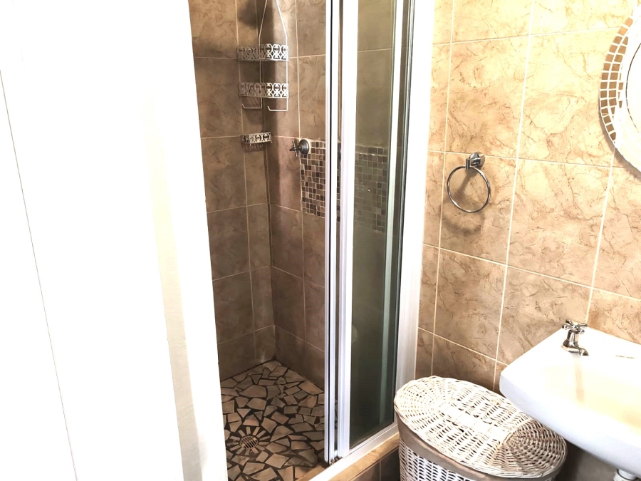 5 Bedroom Property for Sale in Bothasrus Eastern Cape